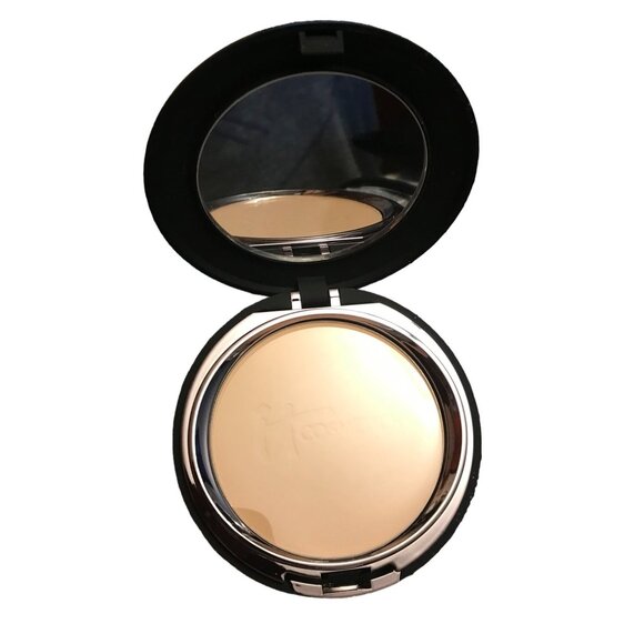 It Cosmetics Celebration FAIR Foundation Anti-Aging Powder Foundation 0.30 Oz - Picture 1 of 6